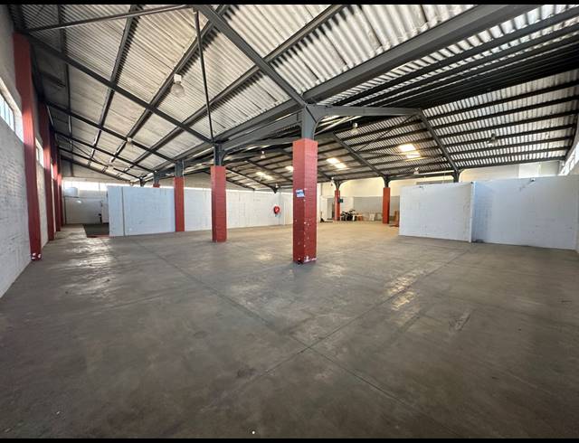 5,007M² WAREHOUSE FOR SALE IN PAARDEN EILAND